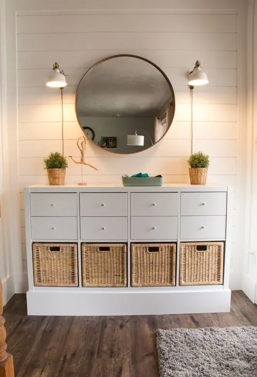 Entryway Organization