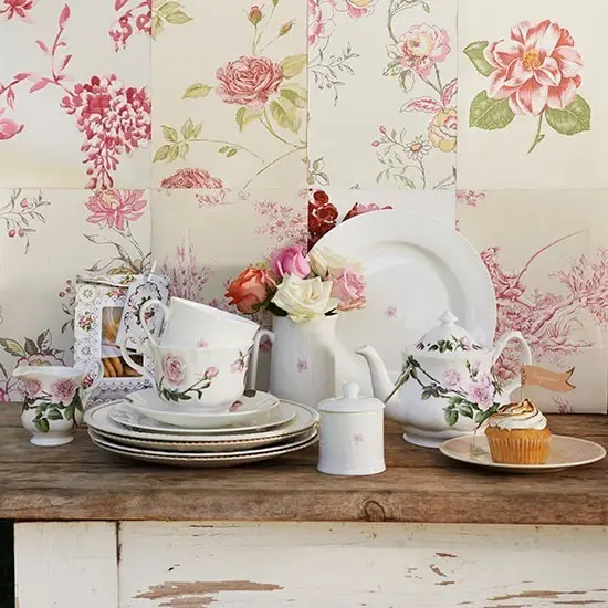 Vintage Floral Kitchen Wallpaper
