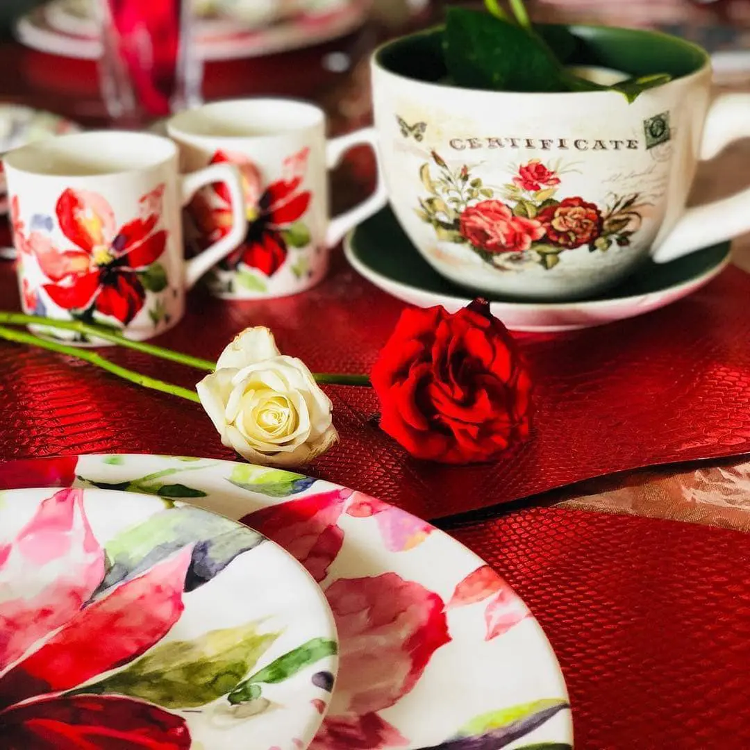 Floral Tableware