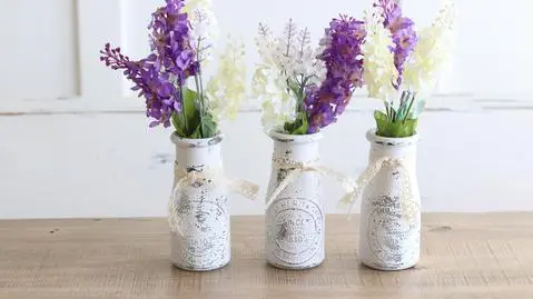 Vintage-inspired Flower Vase