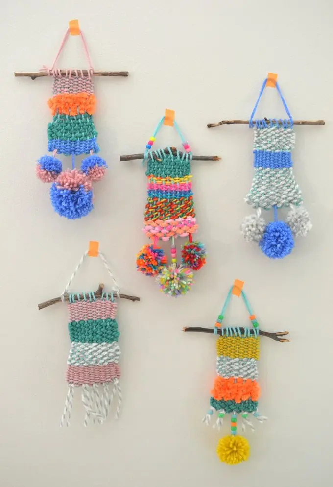 https://craftsyhacks.com/wp-content/uploads/2019/07/14-weavings-with-kids680-3.jpg.webp