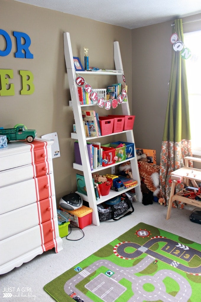 DIY Ladder Shelf