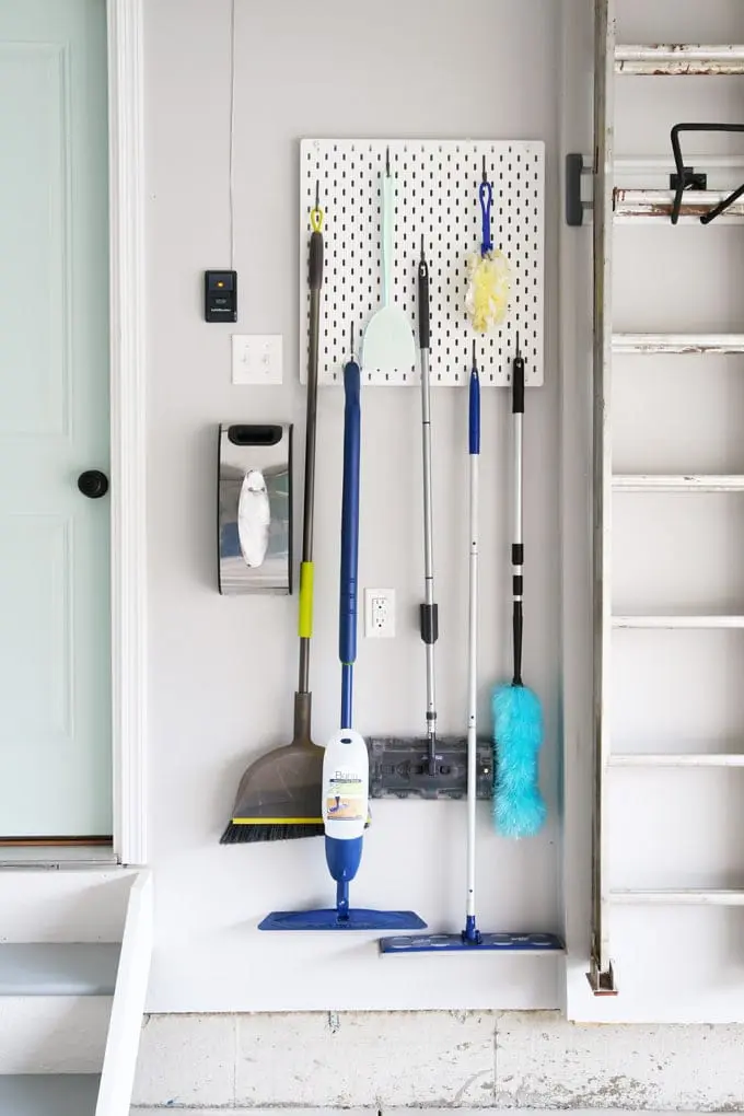 Flexible Pegboard