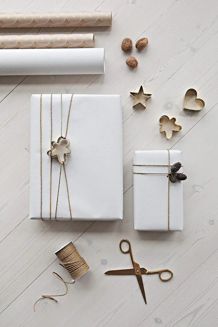 52 Gift Wrapping Ideas for Christmas - Easy Gift Wrapping Ideas