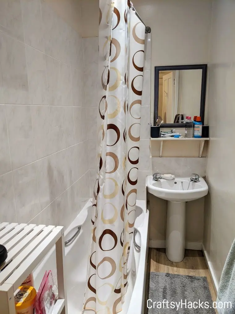 bathroom curtain