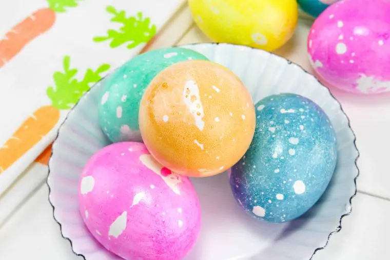 Oil-based Easter Eggs