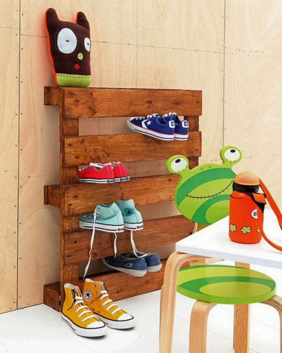 Standing Pallet organizer