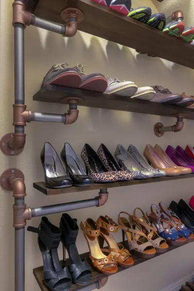 Atlanta Closet Corner Shoe Shelves 02 - Contemporary - Closet - Atlanta -  by Atlanta Closet & Storage Solutions | Houzz