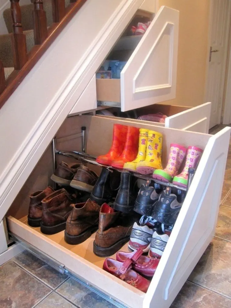 Triangle sale shoe rack