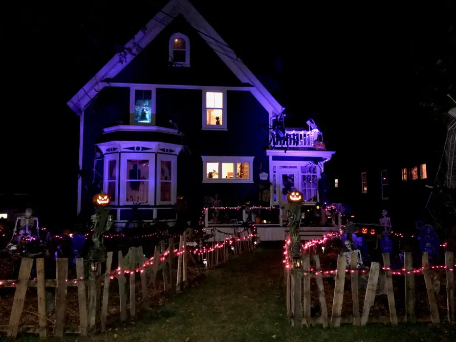 Halloween Pallet Fence