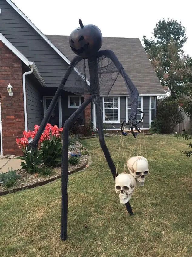 20 Cheap Outdoor Halloween Decorations Craftsy Hacks