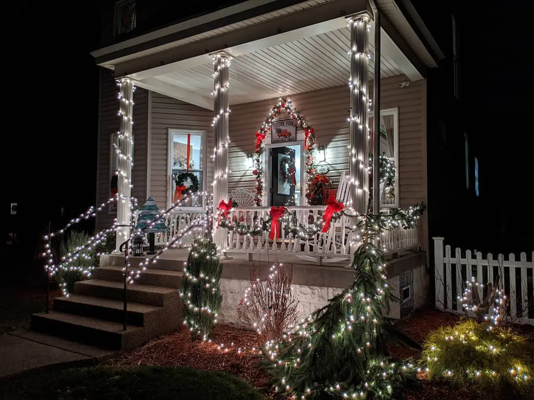 white christmas porch