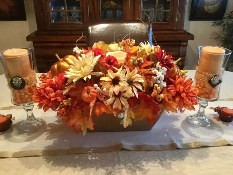 Floral Fall-themed Centrepiece