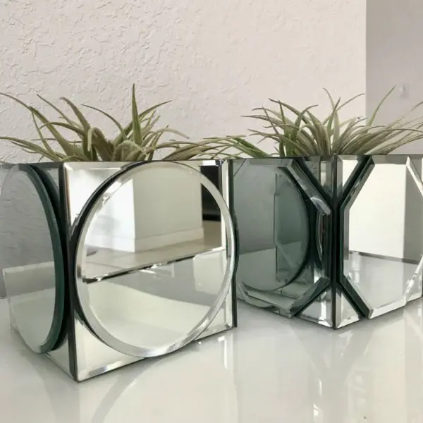 Modern Mirror Centrepiece