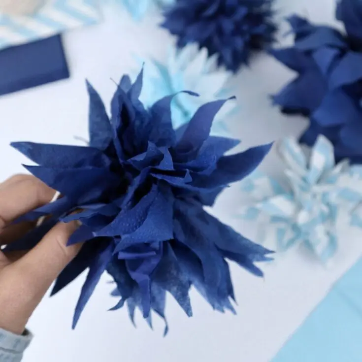 how to make tissue paper pom poms