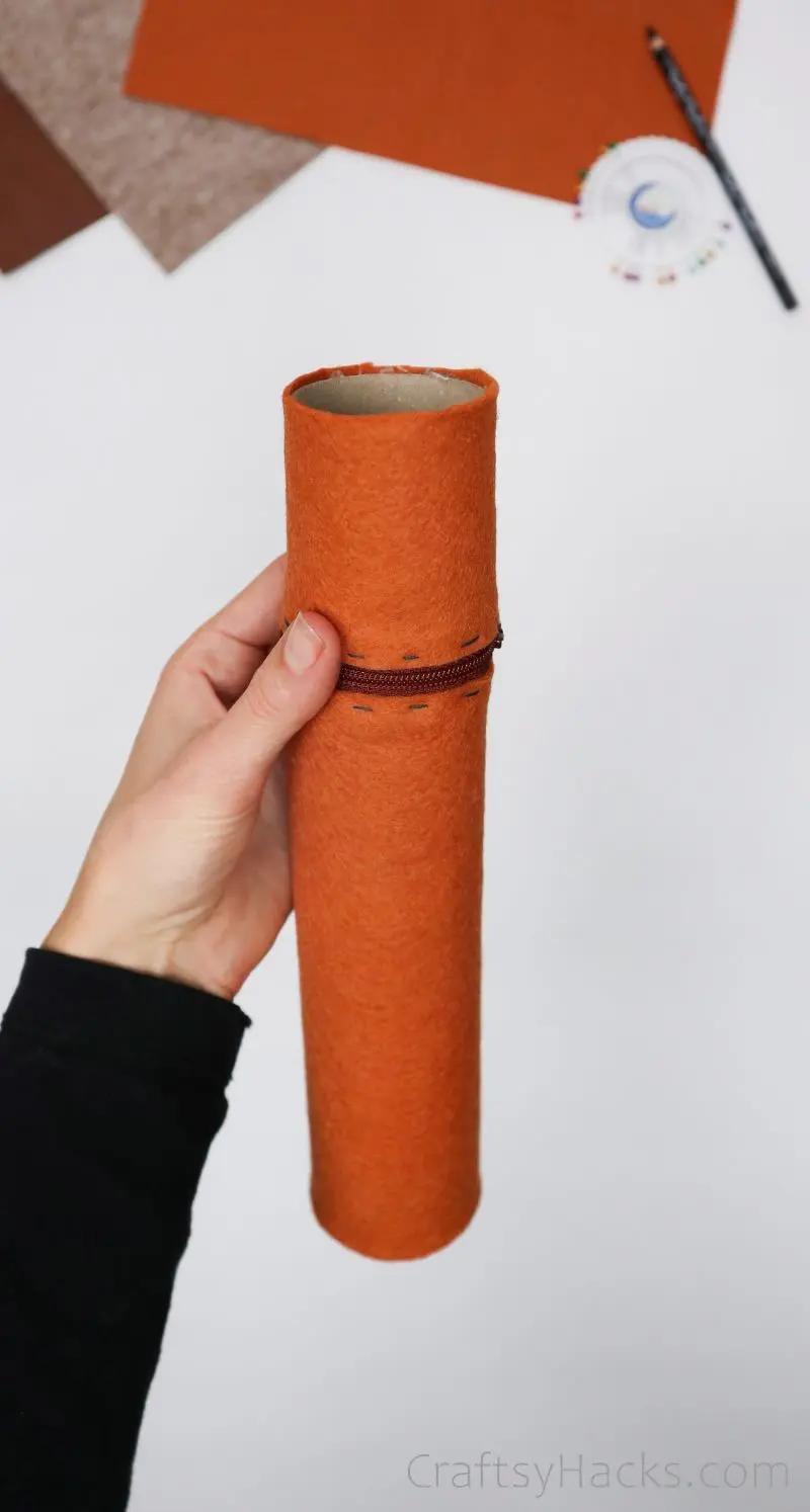 holding diy felt pencil case