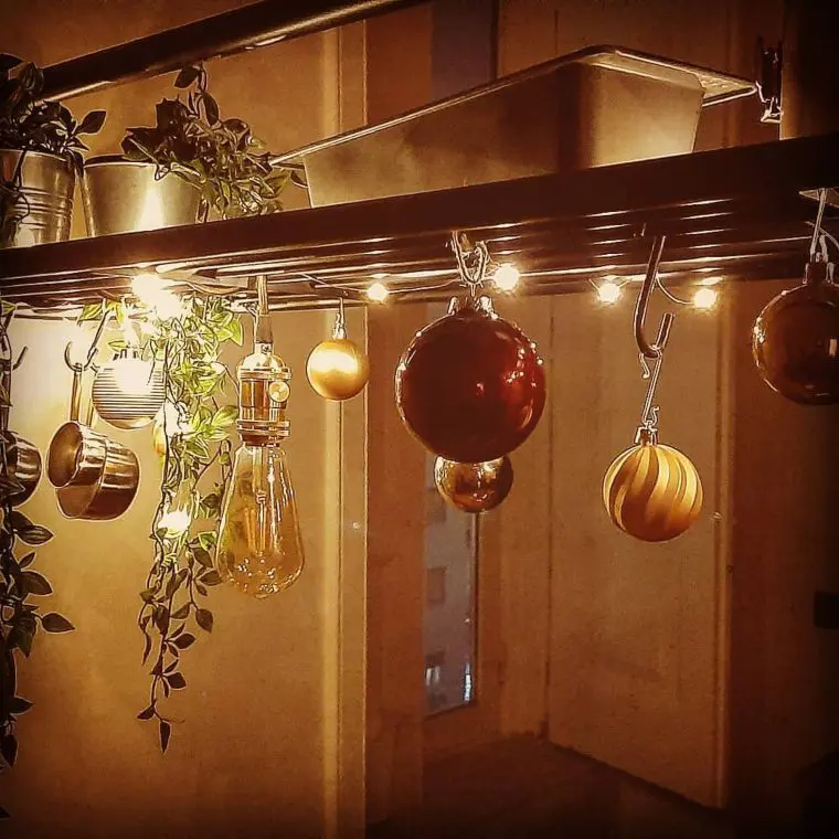 christmas ornaments on vadholma