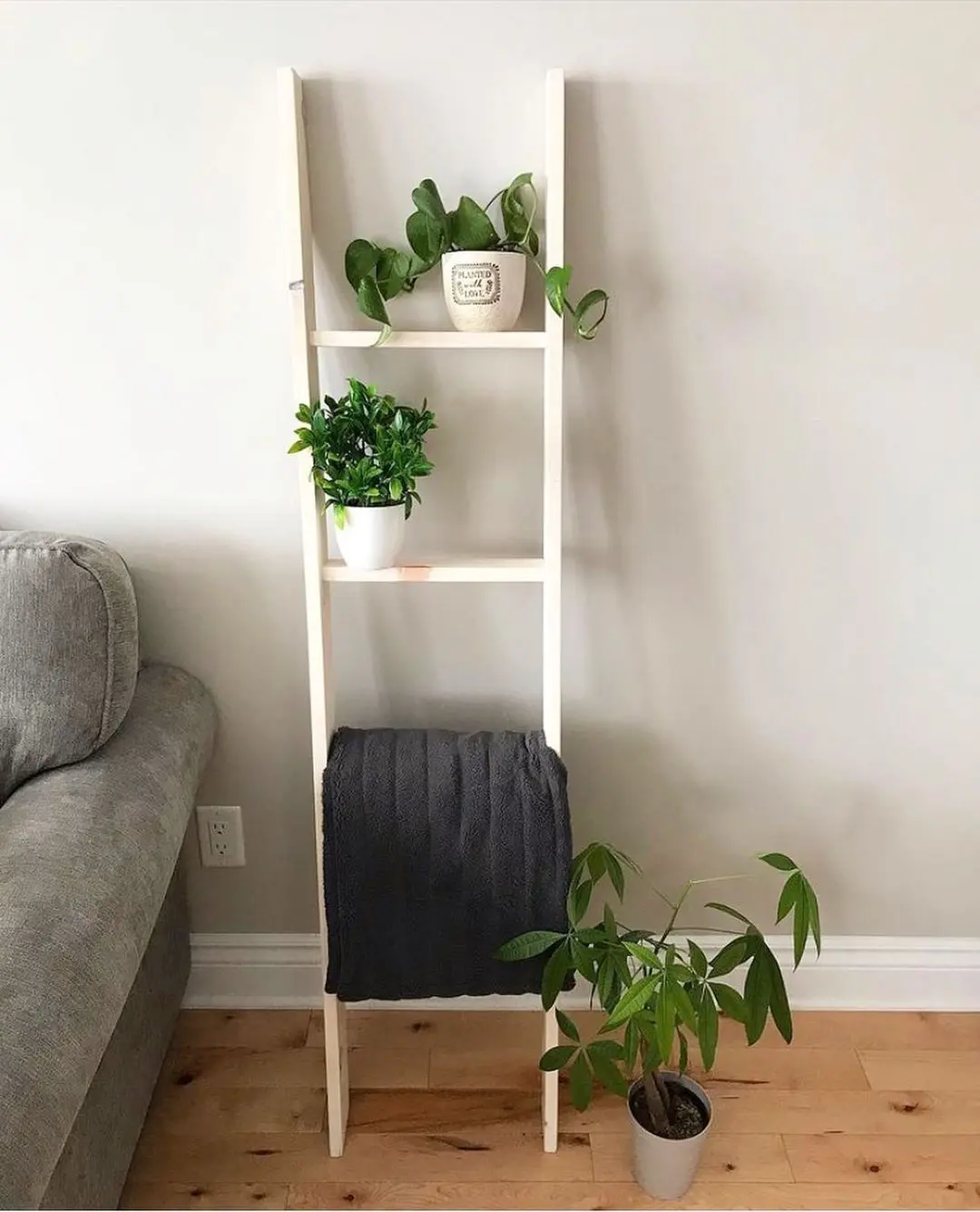 Plant & Blanket Ladder