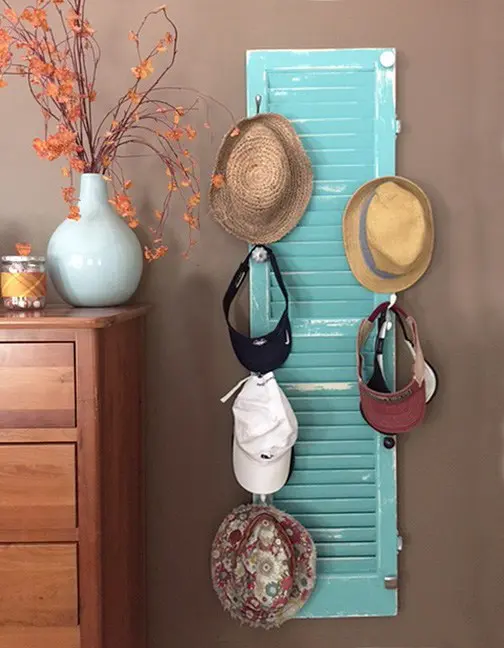 How to Make an Easy Hat Rack! 