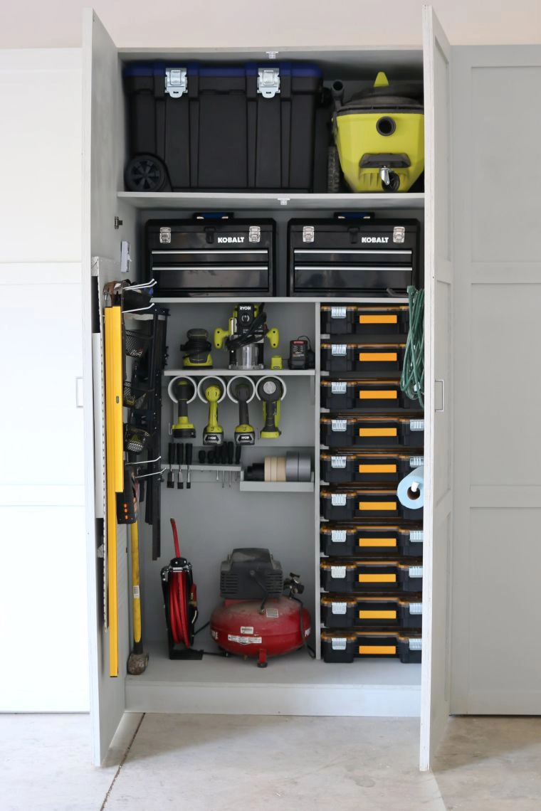 tool cabinet