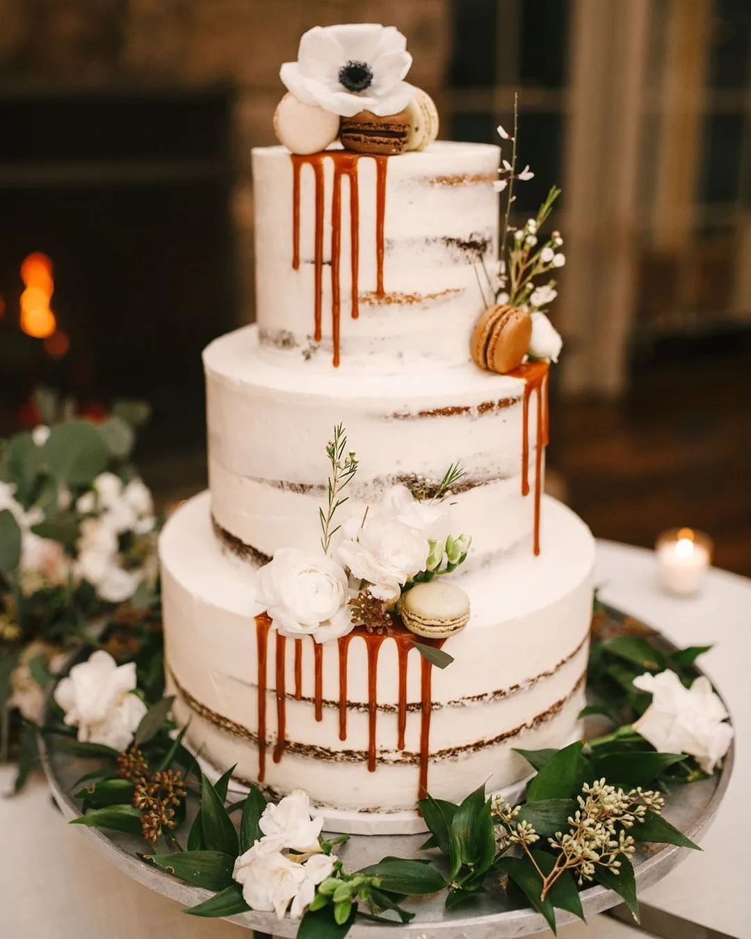 WOL Loves: Fabulous Creative Wedding Cakes | weddingsonline