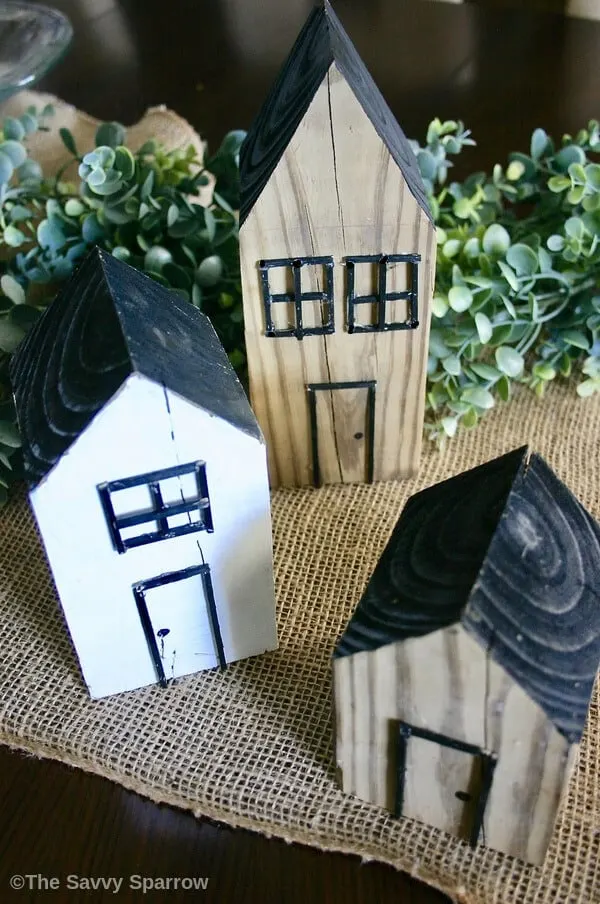 DIY Decorative Wooden Houses