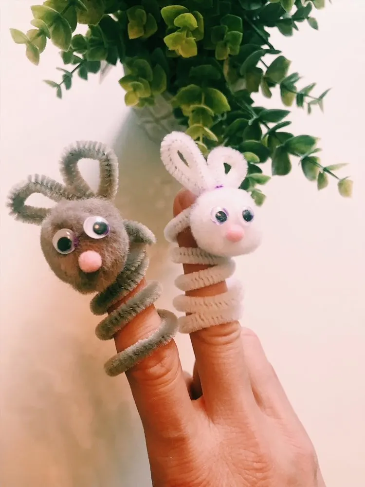 Bunny Finger Puppet