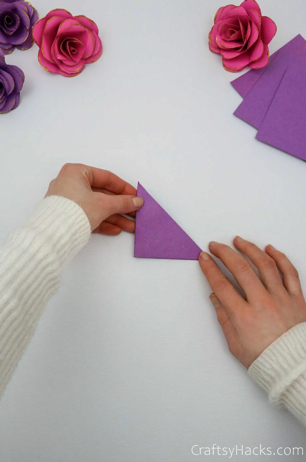 folding paper triangle