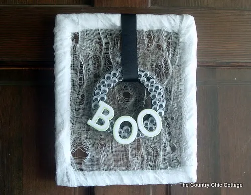 Googly Eyes Halloween Wreath