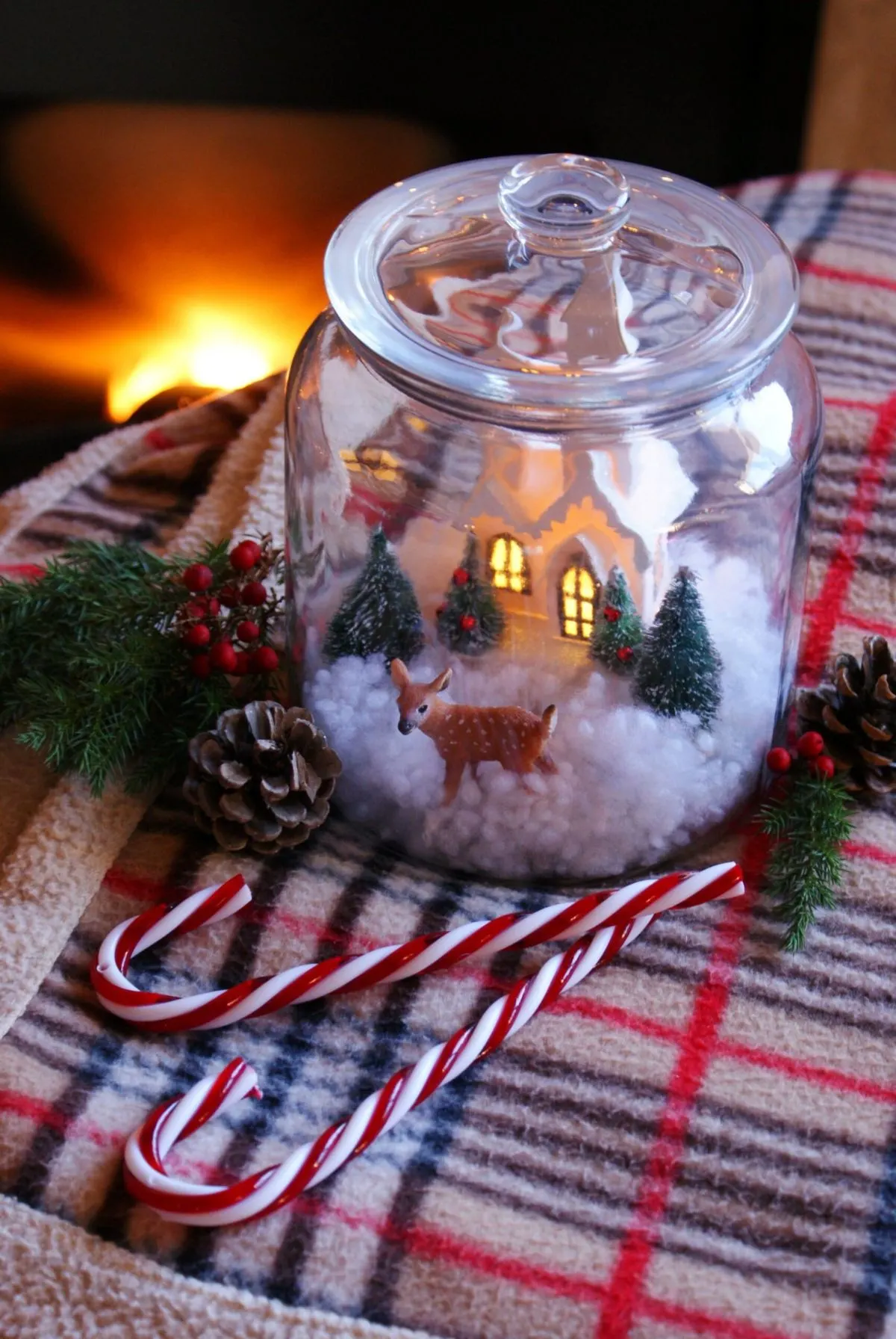 DIY Christmas Snow Scene Jar