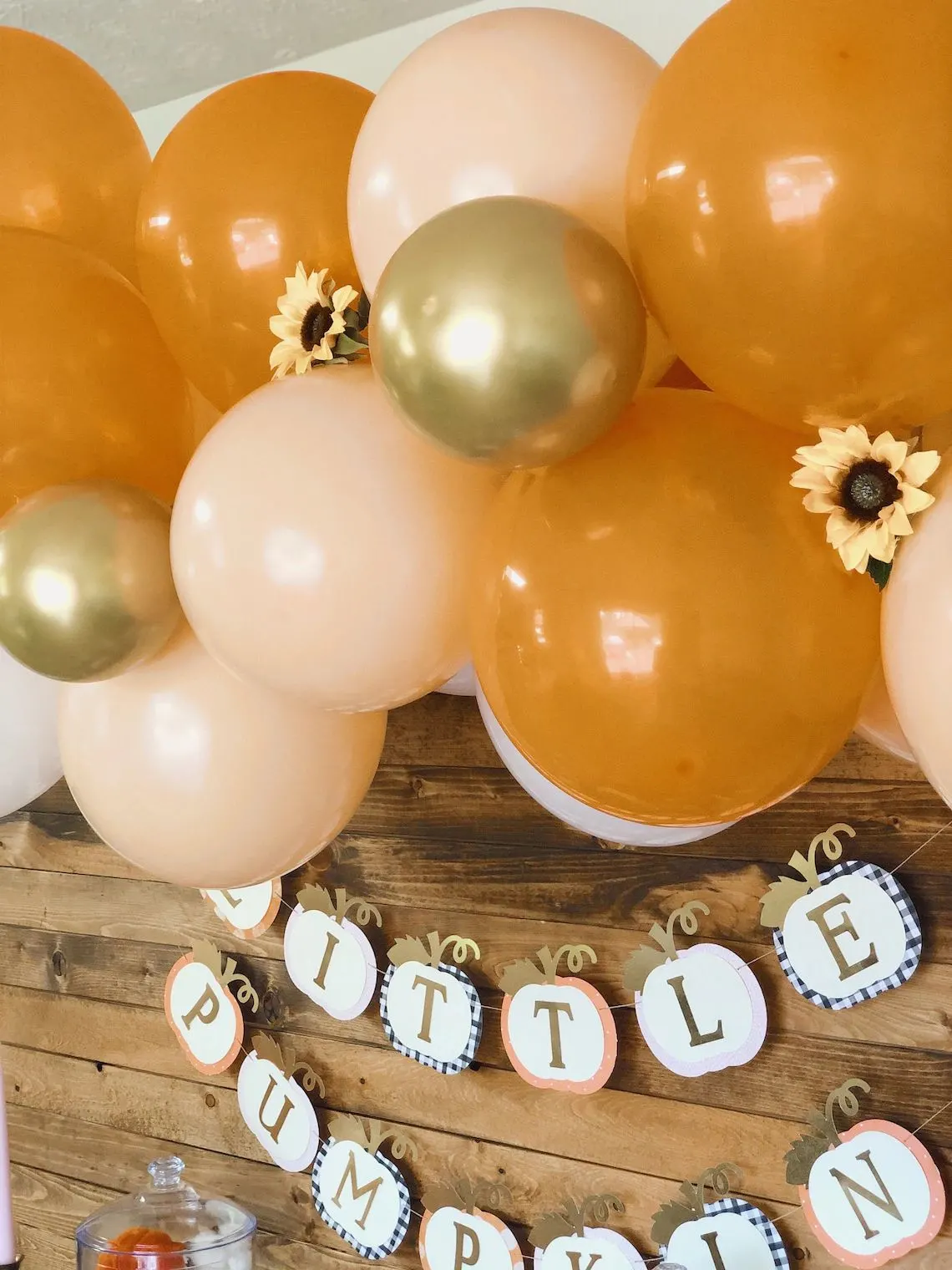 Fall Pumpkin Balloon Garland