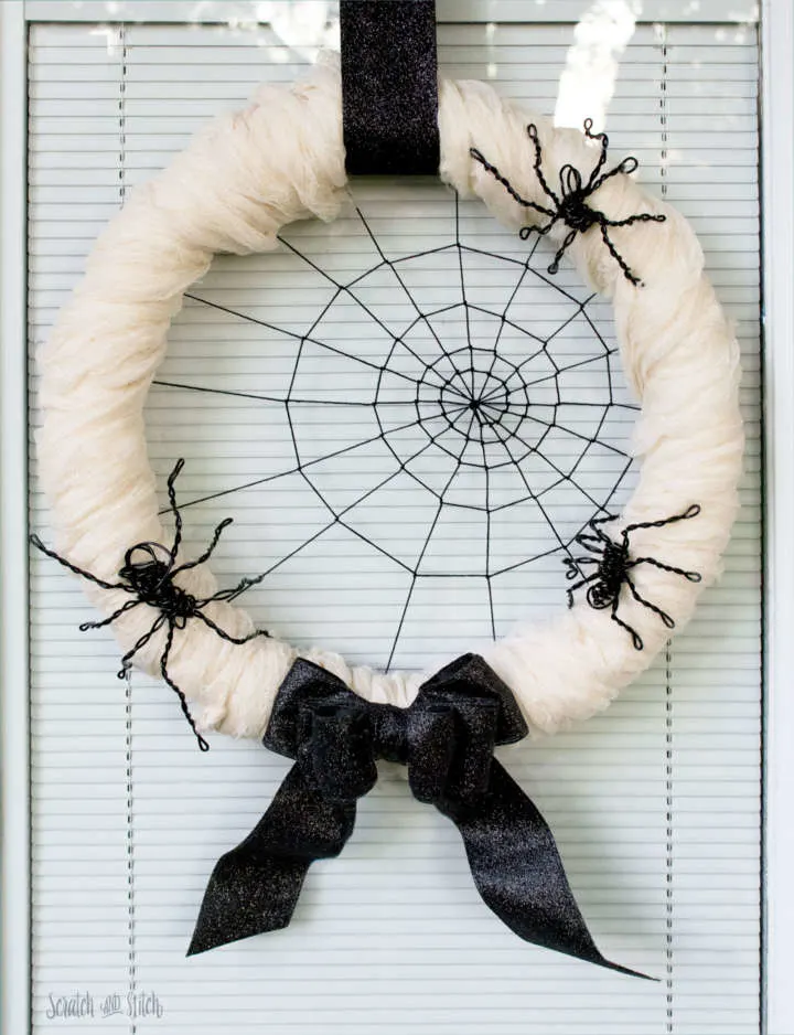 Spiderweb Halloween Wreath