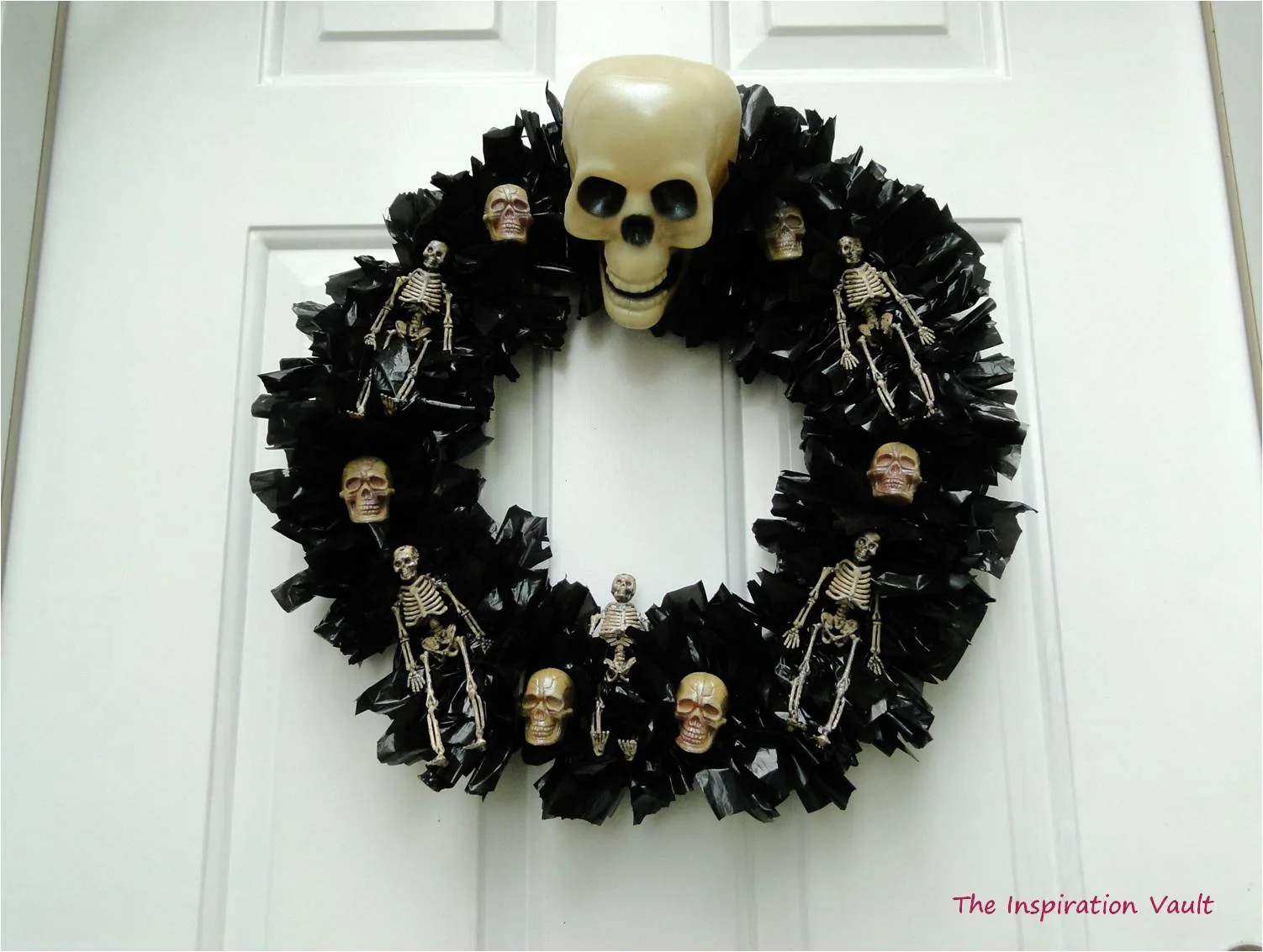 Spooky Skeleton Wreath