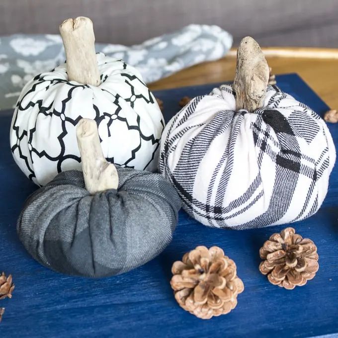 No-Sew Fabric Pumpkins