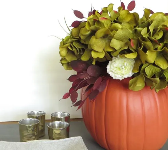 DIY Pumpkin Vase Centerpiece