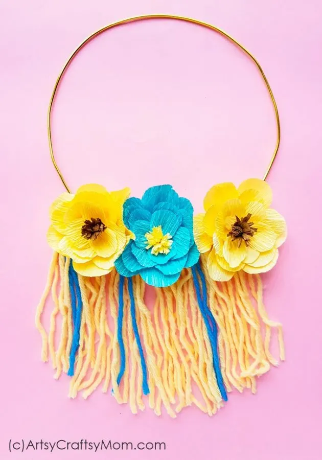 DIY Yarn Floral Wall Hanging