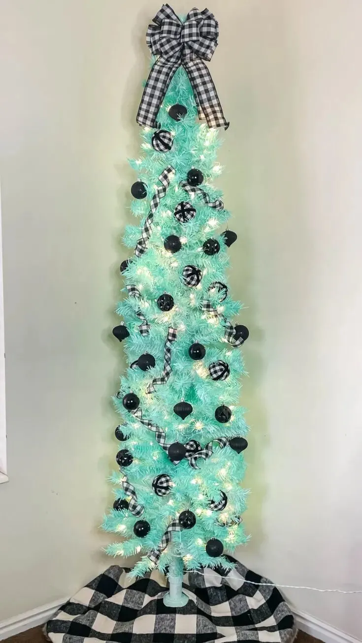 DIY Mint Christmas Tree