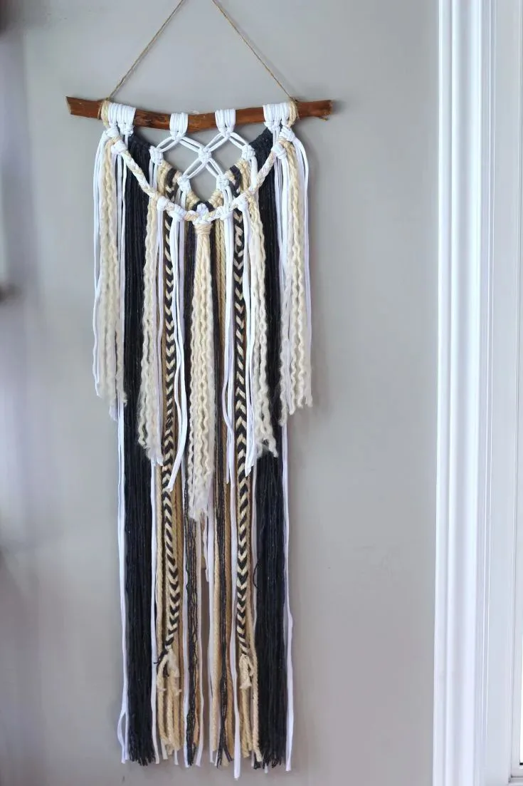 15-Minute DIY Macrame Wall Hanging