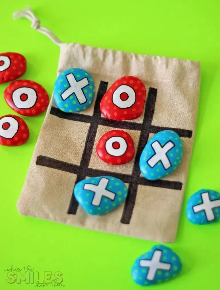 DIY Tic Tac Toe Travel Game