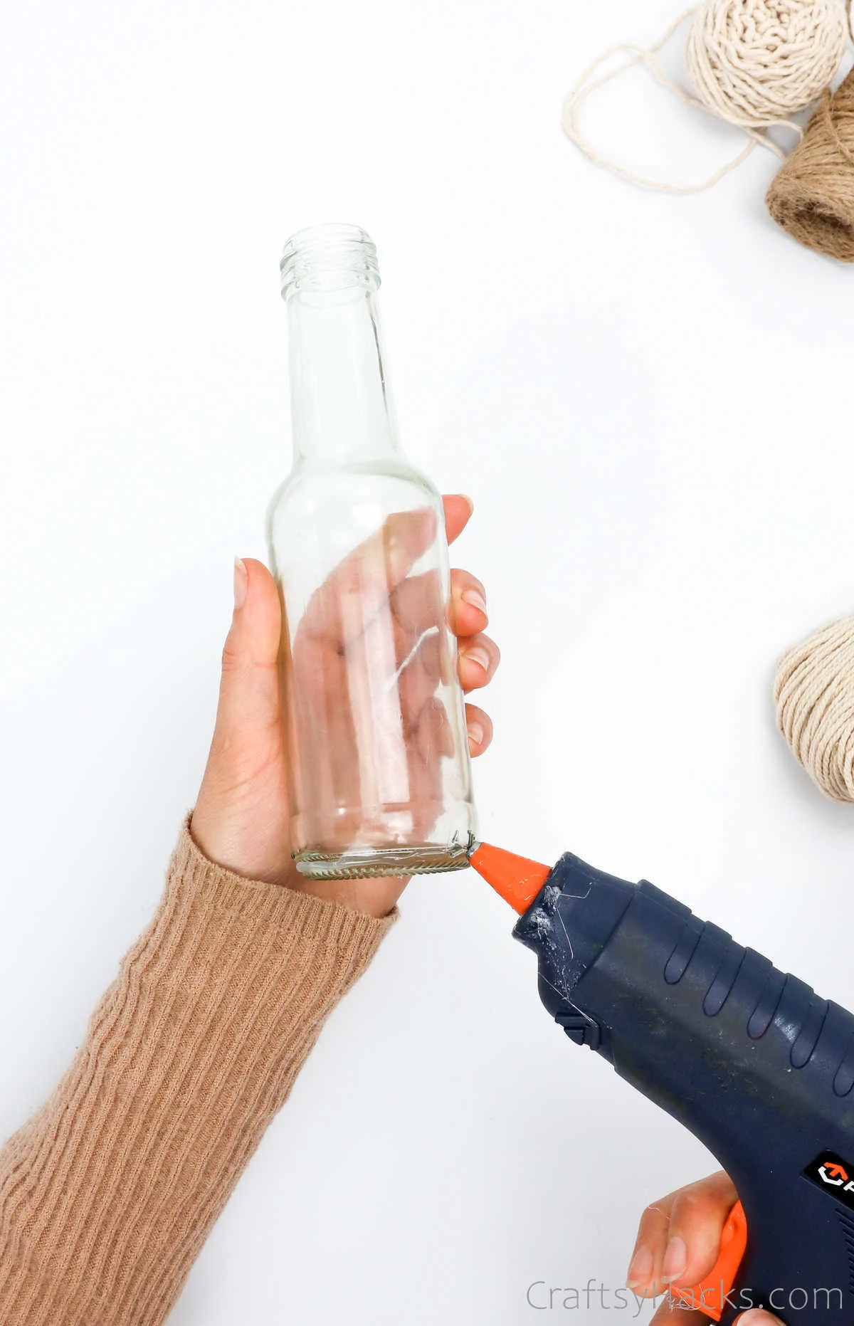 glueing bottle