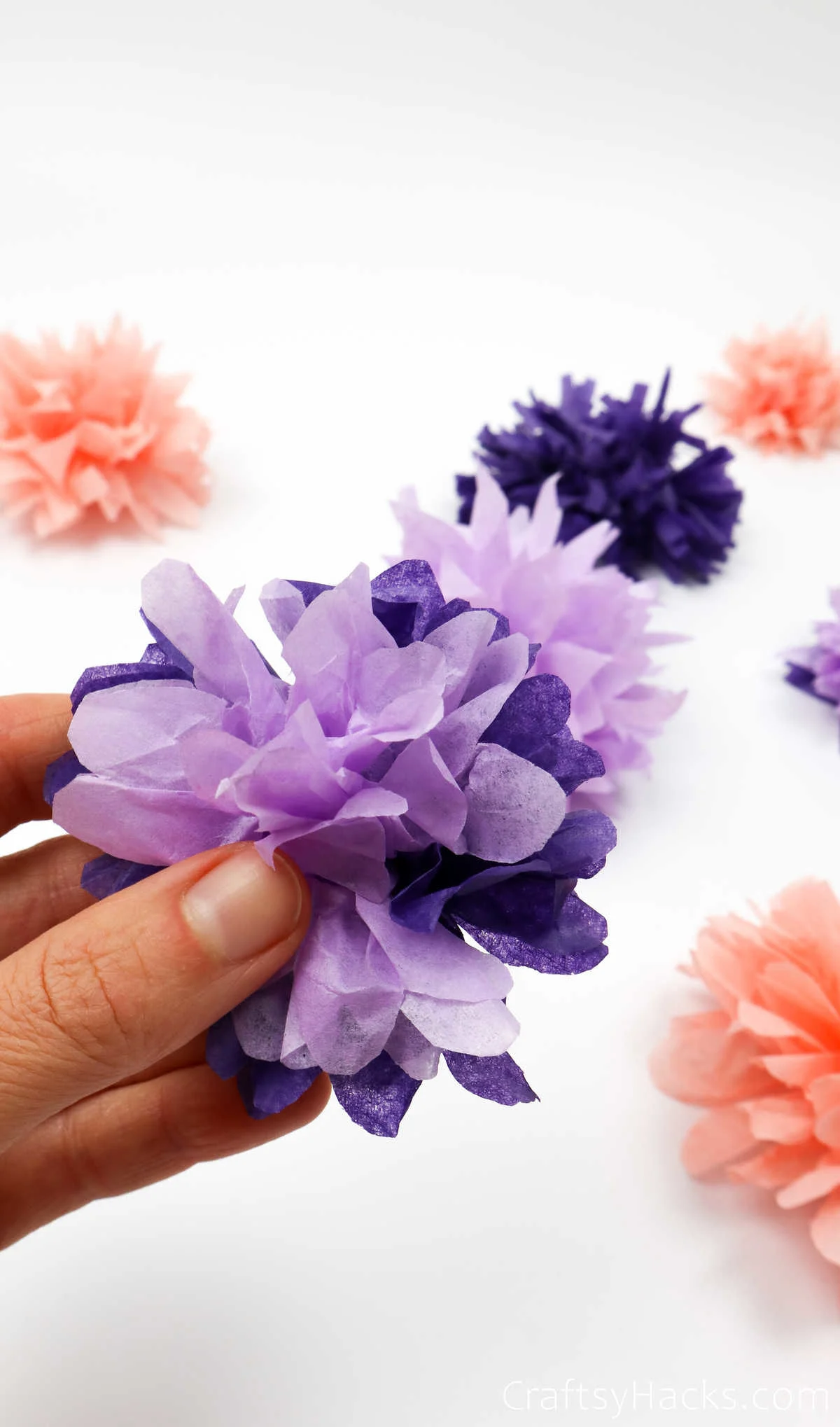 How to Make Tissue Paper Flowers