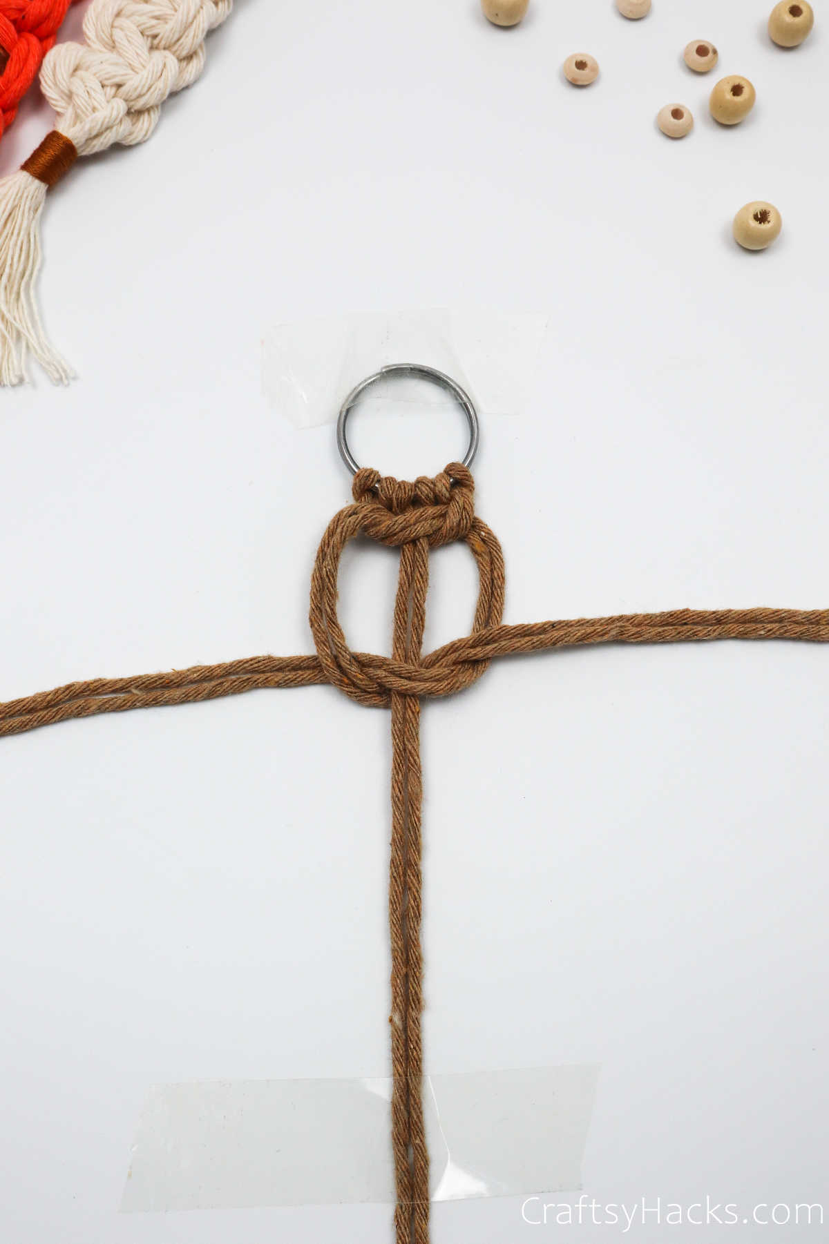 tying string knot
