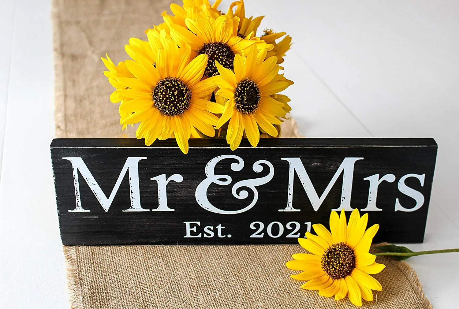 Mr. & Mrs. Sign