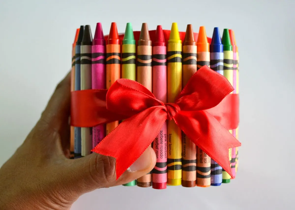 Crayon Jar Holder