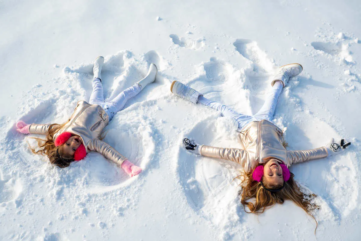 Make snow or sand angels