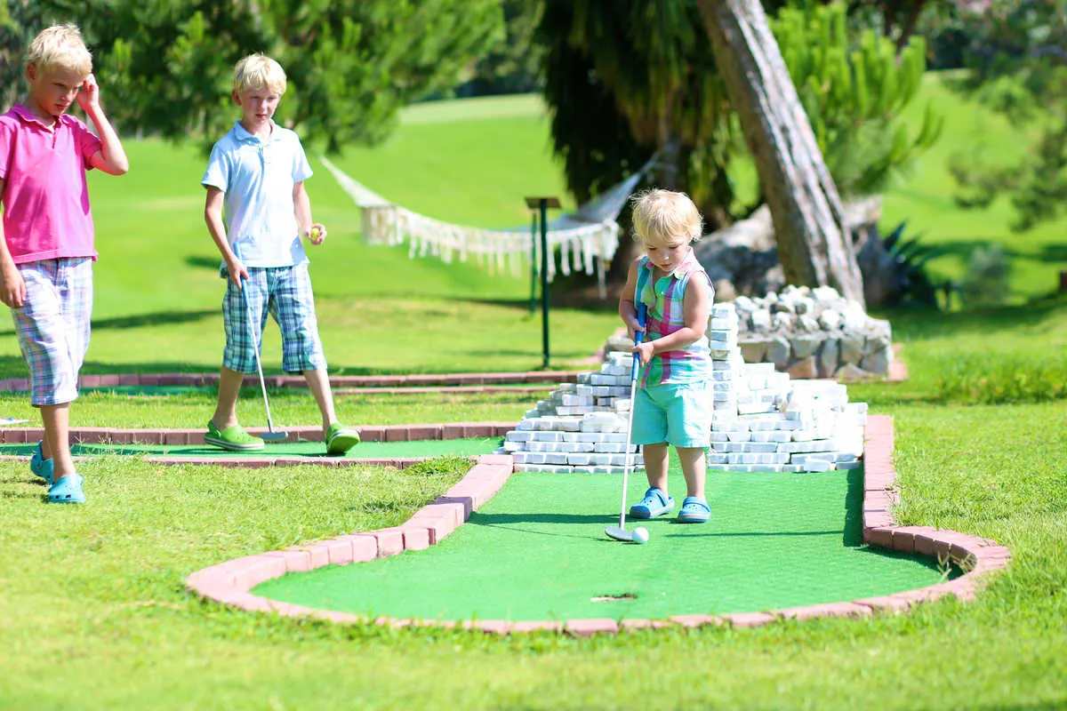 Mini-Golf Course