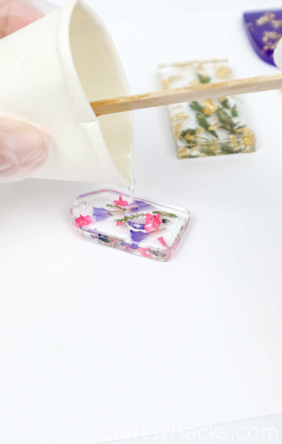 pouring resin on keychain