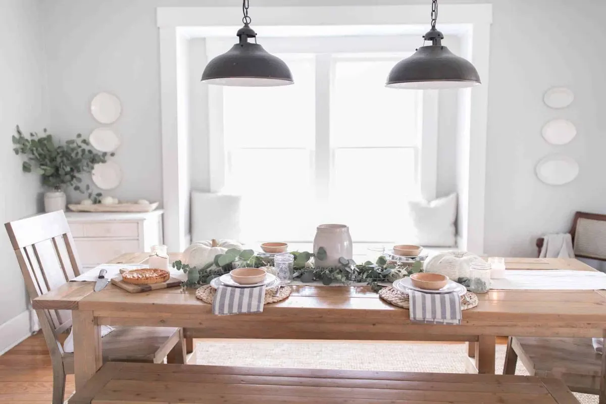 Farmhouse Tablescape