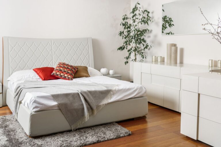 27 Best Aesthetic Bedroom Decor Ideas - Craftsy Hacks