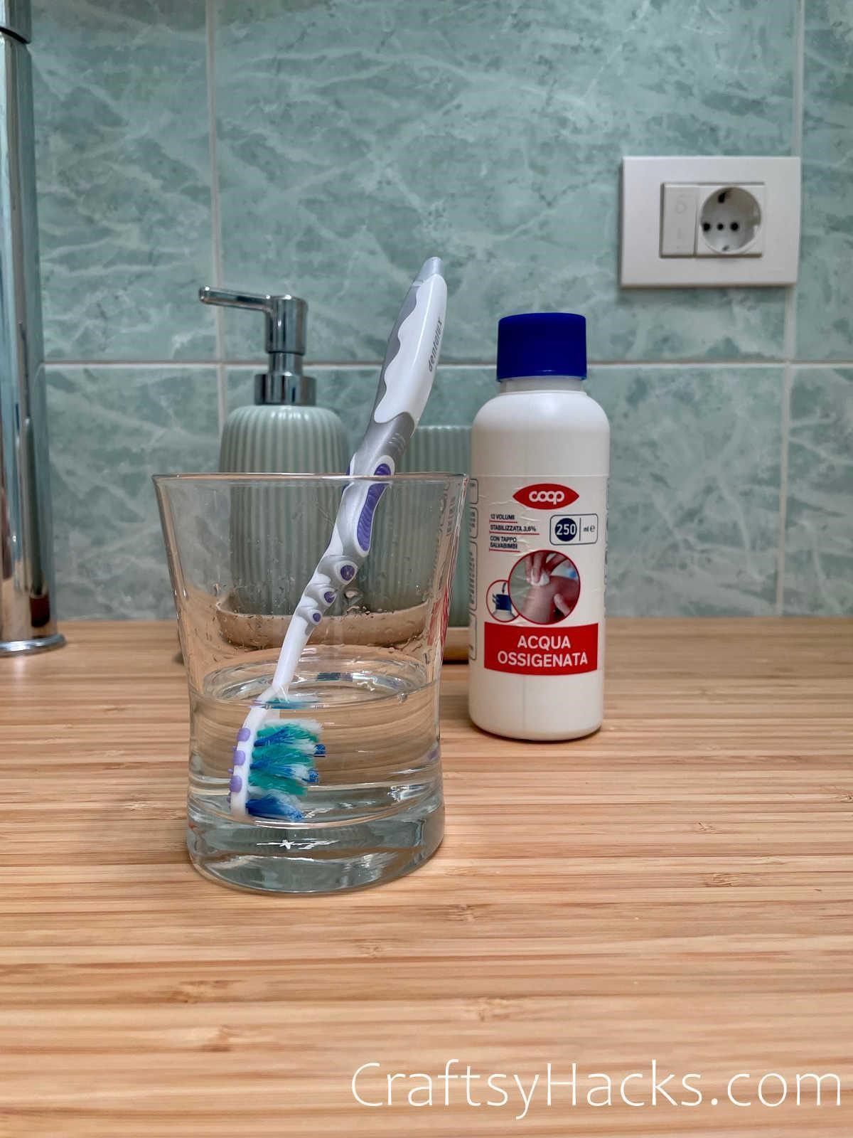 disinfect toothbrush
